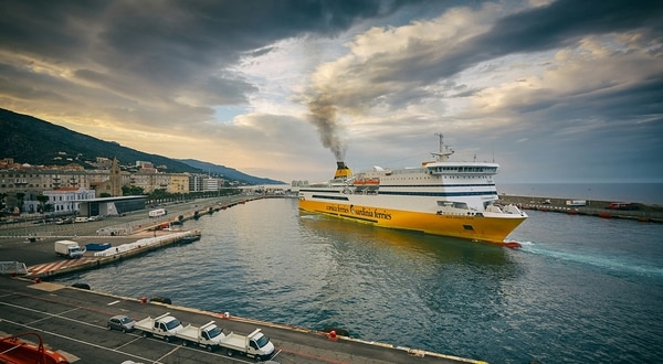 Road vs Ferry in Sweden | TomTom Newsroom
