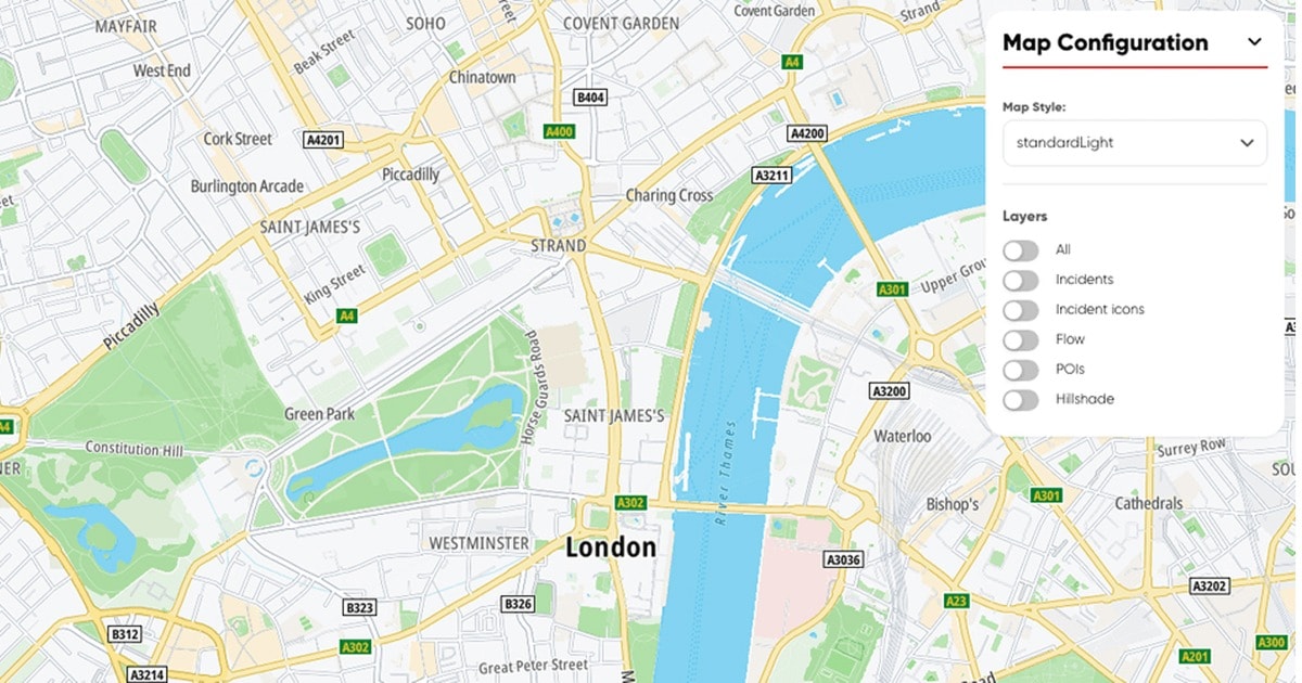 Map of central London showing roads, the River Thames, and nearby parks. On the right, a map configuration panel with style and layer options.