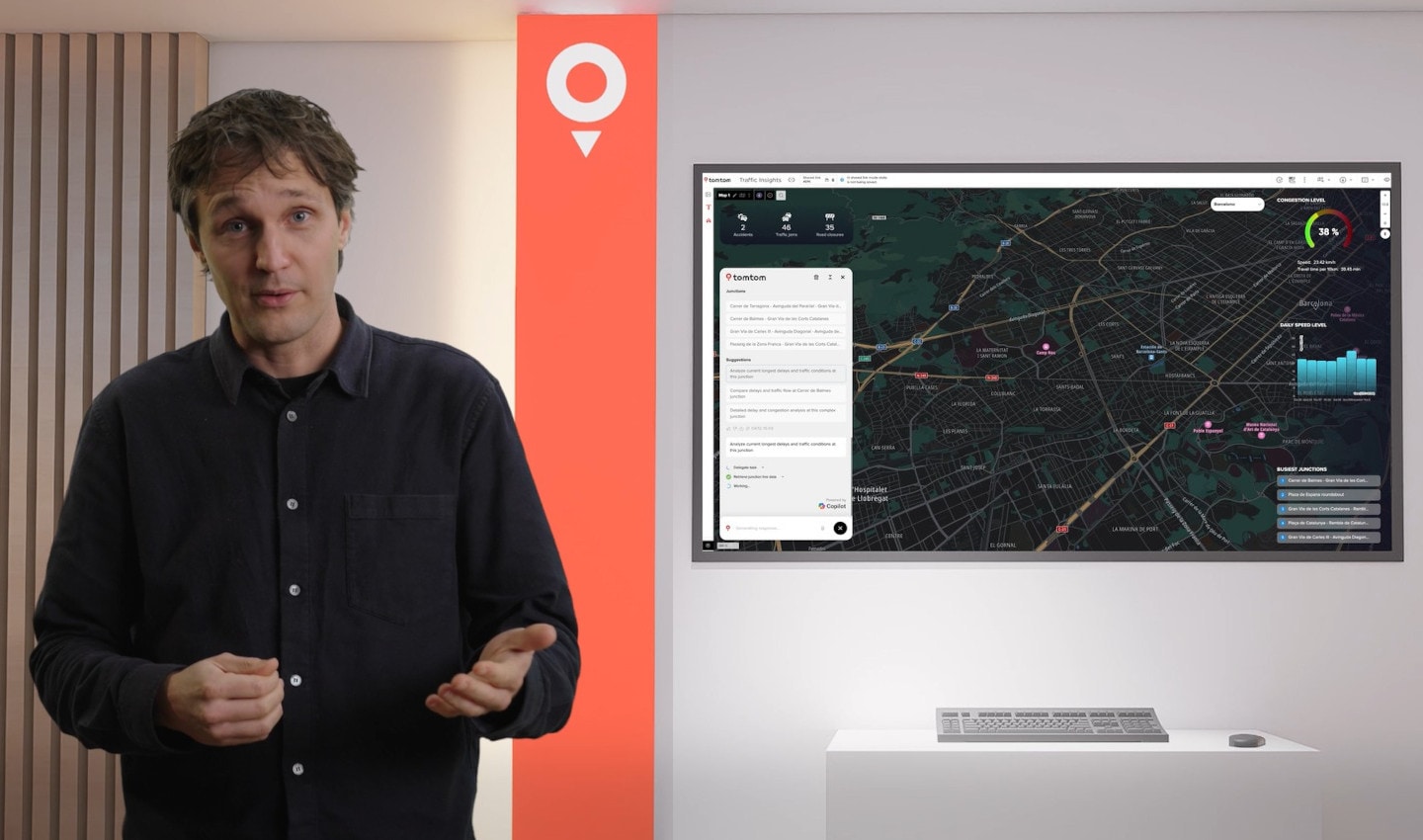 TomTom's Ruben Woelders explaining the MCP Server demo for CES