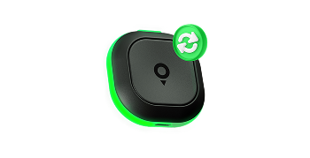 TOM device with a central power symbol, emitting a green glow, featuring a green circular refresh icon in the top right corner.
