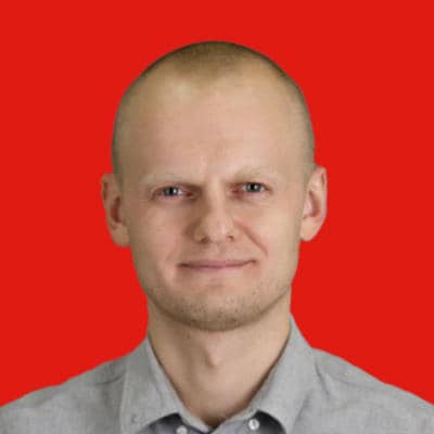 Headshot of Alex Zhykh, CEO, Draivn