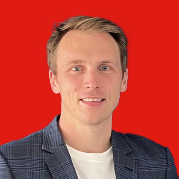 ian mccarthy head shot