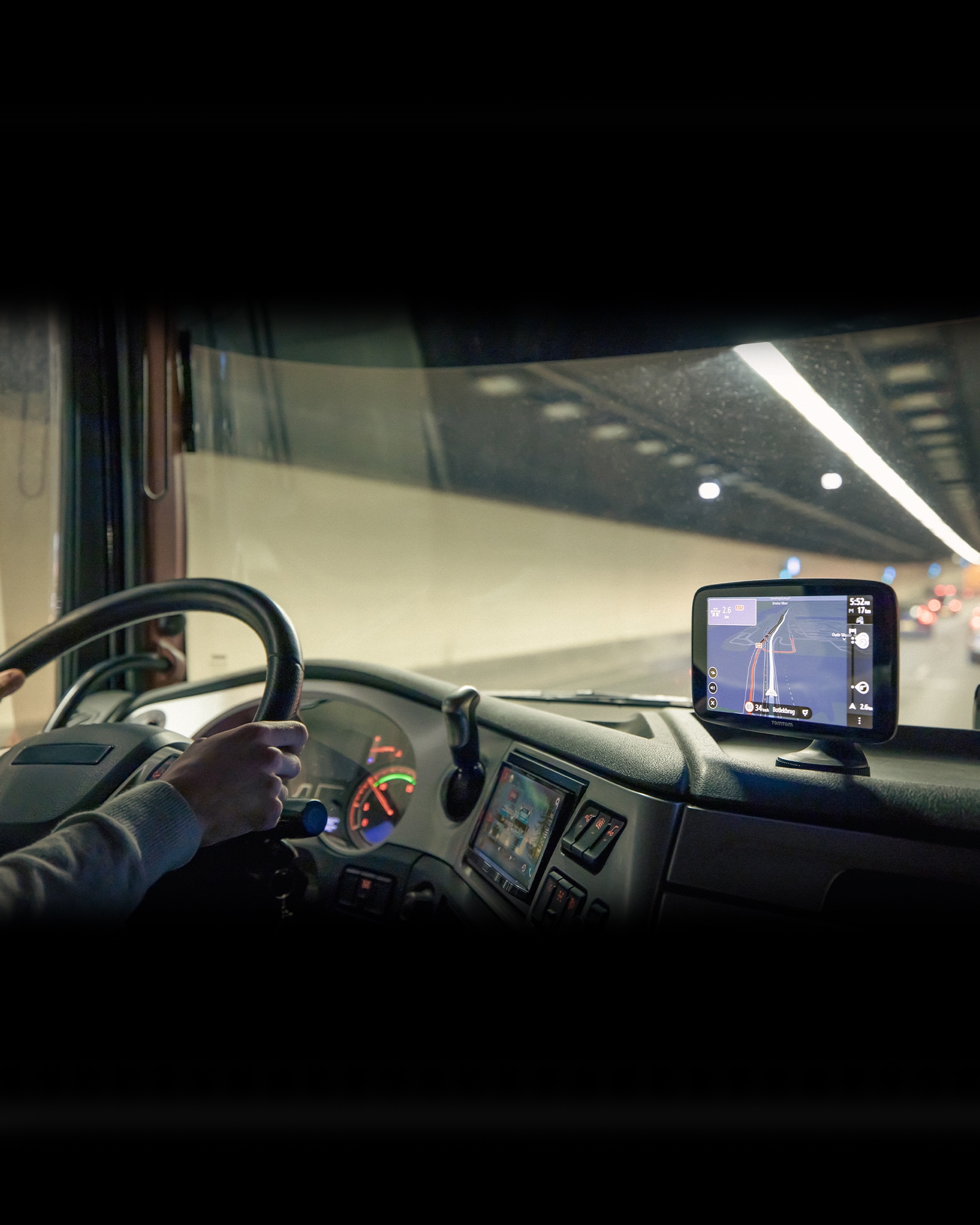 TomTom lanza su último navegador por satélite HD de 7 pulgadas para  conductores profesionales: TomTom GO Expert